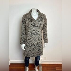 TRINA TURK - WOOL AND ALPACA CHEVRON Coat. colour is called mushroom. Size: 8